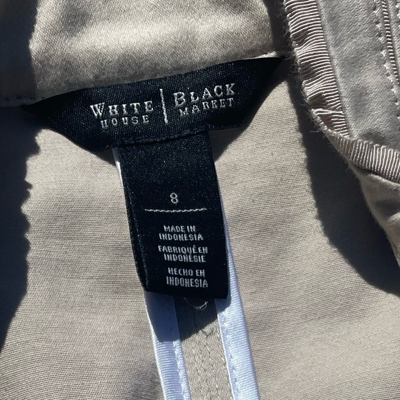 White House Black Market blazer in a light khaki shade Size 8 - Picture 7 of 7